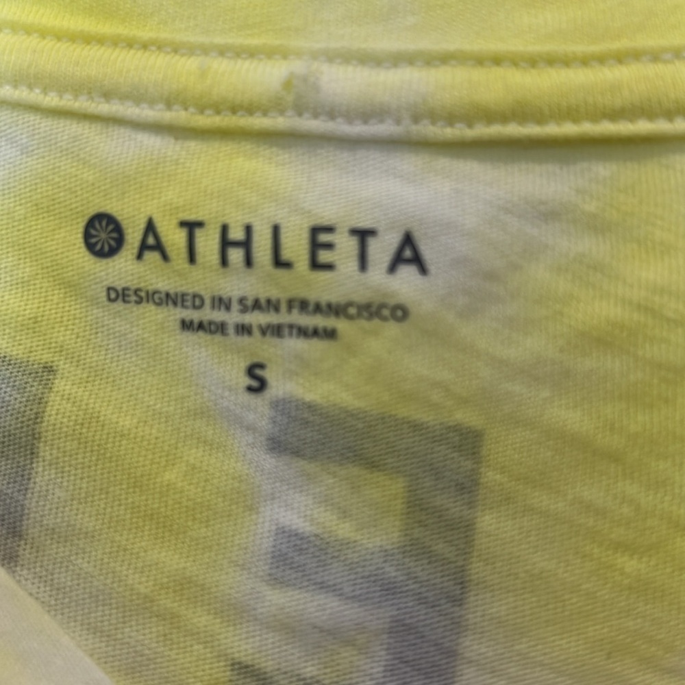Athleta Yellow and White tie dyed tee size small. In great condition! - Picture 3 of 5